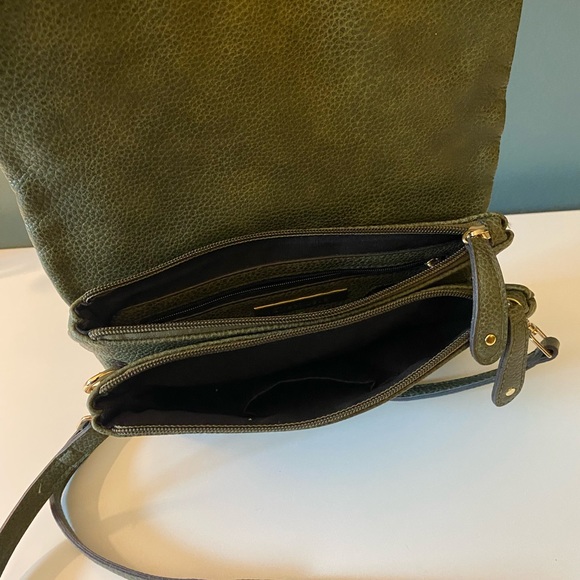 Street Level Demi Fold Over Vegan Leather Crossbody Bag in Olive Green - Picture 5 of 12
